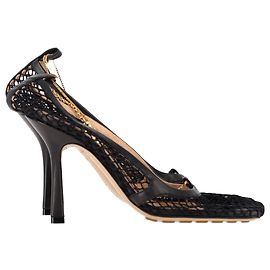 Pumps Bottega Veneta Stretch in rete nera e pelle Nero