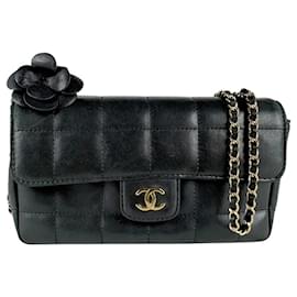 Chanel-Sac à main en cuir noir Chanel-Noir