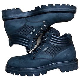 Bottines Louis Vuitton Oberkampf nubuck noir Noir Gris anthracite