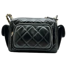 Chanel-Sac à caméra Chanel en cuir d'agneau noir-Noir