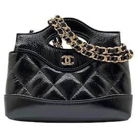 Chanel-Sac à bandoulière Chanel Matelassé avec chaîne-Noir