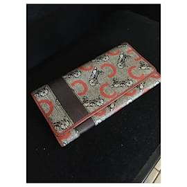 Céline-Wallets-Orange