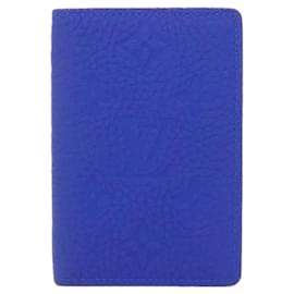 Louis Vuitton-Louis Vuitton Taurillon Monogram Business Card Holder-Blue