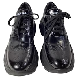 Prada-Baskets Oxford Prada en cuir noir-Noir