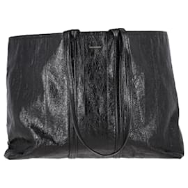 Balenciaga-Balenciaga Large Barbes East West Tote Bag in Black Lamb Leather-Black
