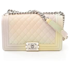 Chanel-Sac à bandoulière Boy en cuir Chanel A67086-Multicolore