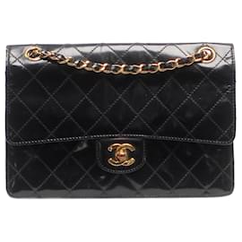 Chanel-Sac à épaule en cuir verni noir vintage avec rabat-Noir
