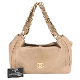 Chanel-Sac à main en cuir d'agneau beige Chanel-Beige