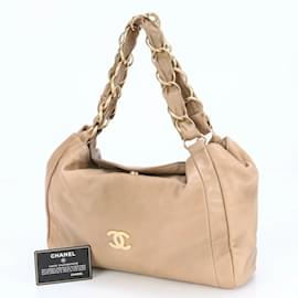 Chanel-Sac à main en cuir d'agneau beige Chanel-Beige