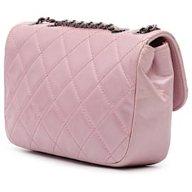 Chanel-Chanel Mini en Cuir Métallique Rose Matelassé avec Chaîne Coco Plissée-Rose