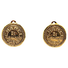 Chanel-Chanel Gold Gold Plated Rue Cambon Round Clip on Earrings-Golden