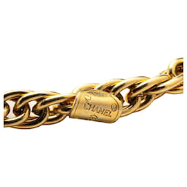 Chanel-Collier pendentif en CC plaqué or avec strass Chanel-Doré
