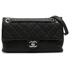 Chanel-Chanel Noir Matelassé Agneau Bourgogne Rocks Flap-Noir