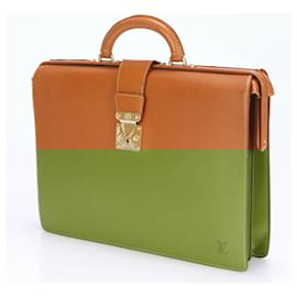 Louis Vuitton-Louis Vuitton Epi Serviette Fermoir Zipangu Gold M54358 Leather Bag-Golden