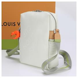 Louis Vuitton-Louis Vuitton LV Cup 2003 Damier Geant Weatherly Shoulder Bag-White