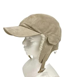 Louis Vuitton-Louis Vuitton Shearling Cache Flower Cap-White,Beige