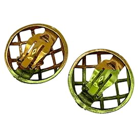 Chanel-Chanel Gold Clip Earrings-Golden