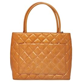Chanel-CHANEL Sac Tote Standard Cuir verni Beige CC Auth 117843-Beige