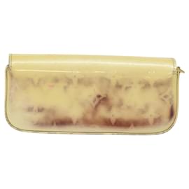 Louis Vuitton-LOUIS VUITTON Vernis Pochette lagoon Glasses Case Perle M91801 LV Auth 118256-Other