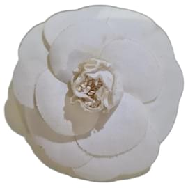 Chanel-CAMELLIA-White