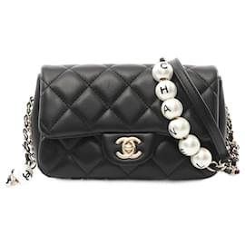 Chanel-Sac à bandoulière en cuir d'agneau matelassé Chanel Small Flap Pearl AS1436-Noir