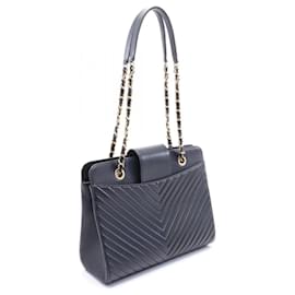 Chanel-Sac à bandoulière en cuir Chanel Chevron V Stitch A93418-Bleu