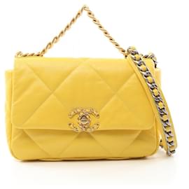 Chanel-Chanel Lambskin 19 Matelasse Shoulder Bag AS1160-Yellow