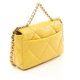 Chanel-Chanel Lambskin 19 Matelasse Shoulder Bag AS1160-Yellow