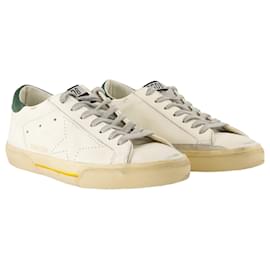 Golden Goose-Super Star Sneakers - Golden Goose Deluxe Brand - Leather - White-White