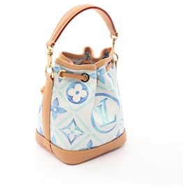 Louis Vuitton-Sac Nano Noé 2 en 1 Monogram Louis Vuitton au bord de la piscine M83620-Blanc