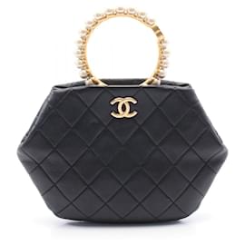 Chanel-Chanel Leather Matelasse Handbag AS2609-Black