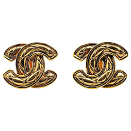 Chanel-Chanel Gold Gold Plated CC Quilted Clip On Earrings-Golden