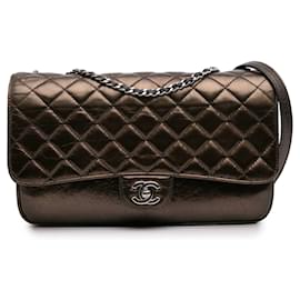 Chanel-Chanel Marron Moyen Métallique Craquelé Cuir de Veau Poche à Rabat-Marron,Bronze