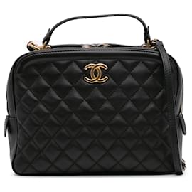 Chanel-Chanel Black Medium CC Quilted Calfskin Vanity Case-Black