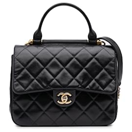 Chanel-Chanel Bleu Moyen Matelassé Cuir de Veau Verni Poignée Supérieure en Barres Dorées-Bleu,Bleu Marine