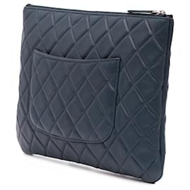 Chanel-Pochette O en cuir d'agneau matelassé bleu moyen Chanel-Bleu,Bleu Marine