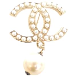 Chanel-Chanel White Gold Plated Faux Pearl CC Drop Brooch-White