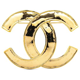Chanel-Chanel Gold Gold Plated CC Brooch-Golden