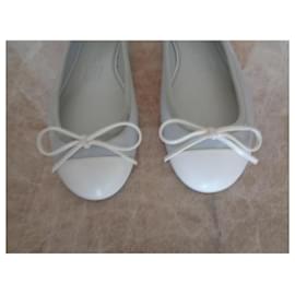 Chanel-BALLET FLATS-Grey