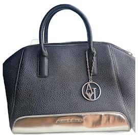 Armani-Baul-Black