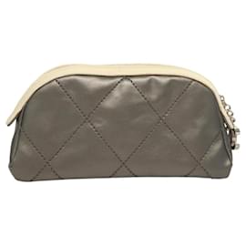 Chanel-Pochette Bicolore en PVC Cuir Gris CC Auth BA1250-Marron