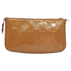 Louis Vuitton-LOUIS VUITTON Vernis Pochette Accessoires Pouch Rose Velours M91575 Auth 117712-Rose