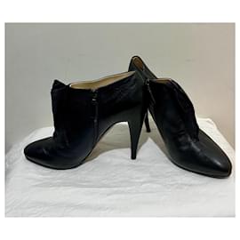 Prada-Leather ankle boots with suede ruffle-Black,Purple