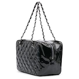 Chanel-Chanel Blue Large CC Quilted Patent Brilliant Camera Bag-Blue,Navy blue