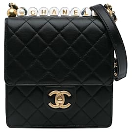 Chanel-Chanel Noir Petit Cuir d'Agneau Chic Perles Rabat-Noir