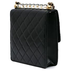 Chanel-Chanel Noir Petit Cuir d'Agneau Chic Perles Rabat-Noir