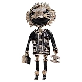 Chanel-Chanel Black Gold Plated and Enamel Lion CC Brooch-Black