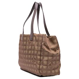 Chanel-Sac fourre-tout en nylon de la nouvelle ligne de voyage Chanel Brown-Marron