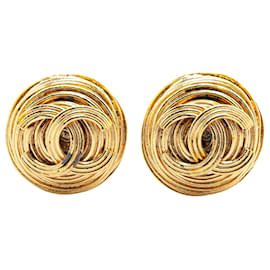 Chanel-Boucles d'oreilles rondes à clip en or plaqué CC de Chanel-Doré