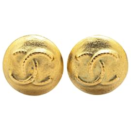 Chanel-Boucles d'oreilles clip en or plaqué CC de Chanel-Doré